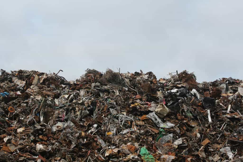 picture of landfill
